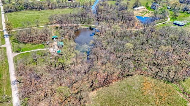 450 SW 725 Road, Chilhowee, MO 64733