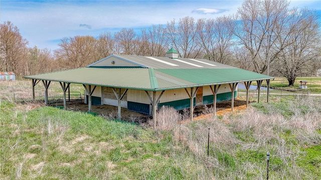 450 SW 725 Road, Chilhowee, MO 64733