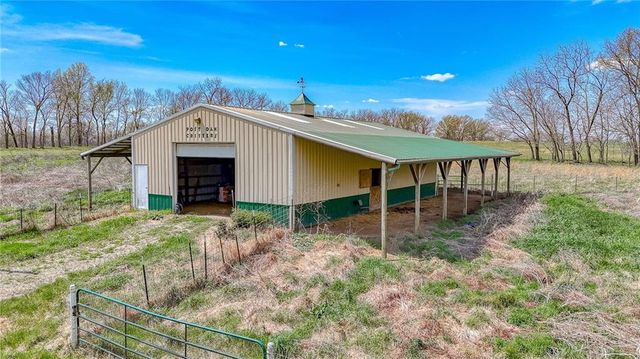 450 SW 725 Road, Chilhowee, MO 64733