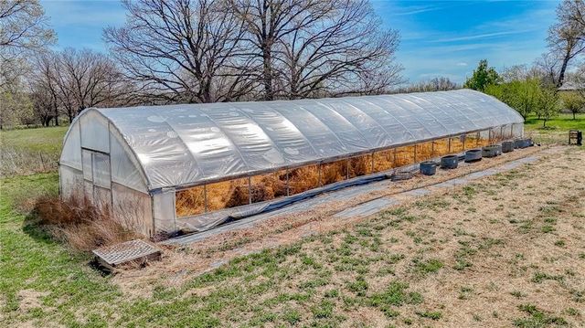 450 SW 725 Road, Chilhowee, MO 64733