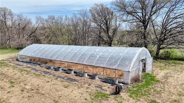 450 SW 725 Road, Chilhowee, MO 64733