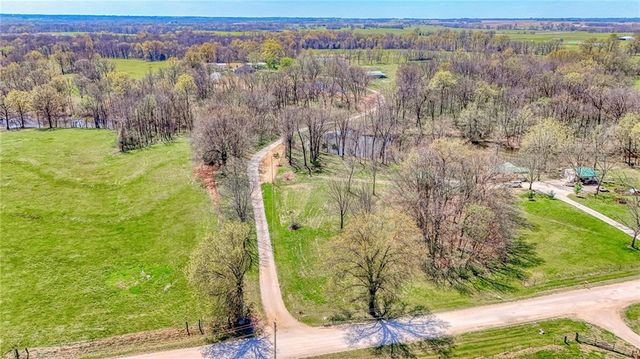 450 SW 725 Road, Chilhowee, MO 64733