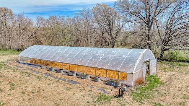 450 SW 725 Road, Chilhowee, MO 64733