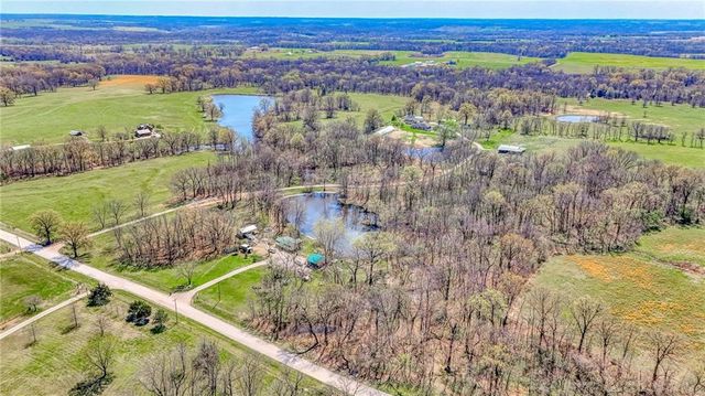 450 SW 725 Road, Chilhowee, MO 64733