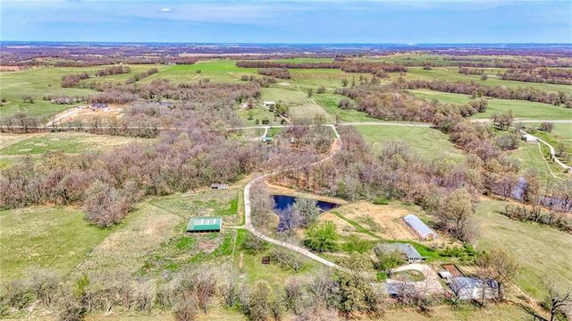 450 SW 725 Road, Chilhowee, MO 64733