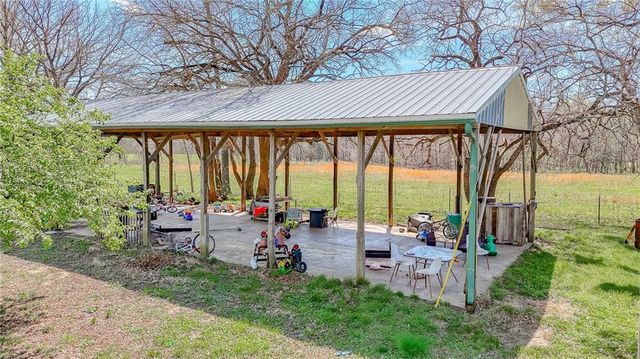 450 SW 725 Road, Chilhowee, MO 64733
