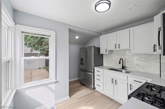 3854 W 116th Street, Cleveland, OH 44111