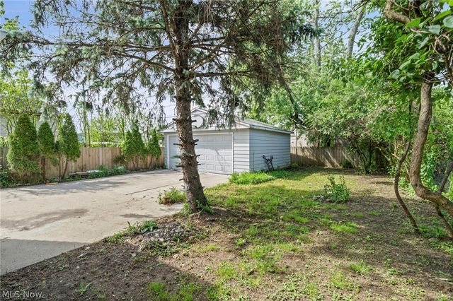 3854 W 116th Street, Cleveland, OH 44111