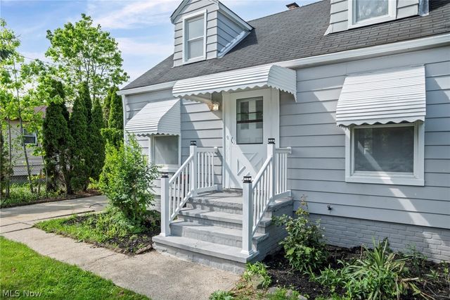 3854 W 116th Street, Cleveland, OH 44111