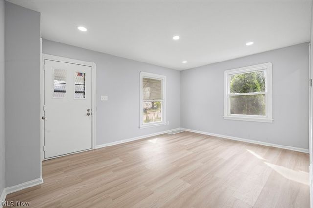 3854 W 116th Street, Cleveland, OH 44111