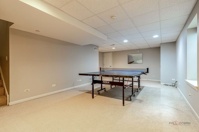 2147 Apple Hill Lane, Buffalo Grove, IL 60089