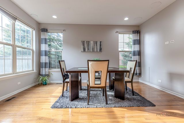 2147 Apple Hill Lane, Buffalo Grove, IL 60089