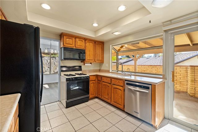 26562 Cardwick Court, Newhall, CA 91321