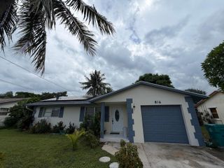 816 NW 8TH Avenue, Boynton Beach, FL 33426
