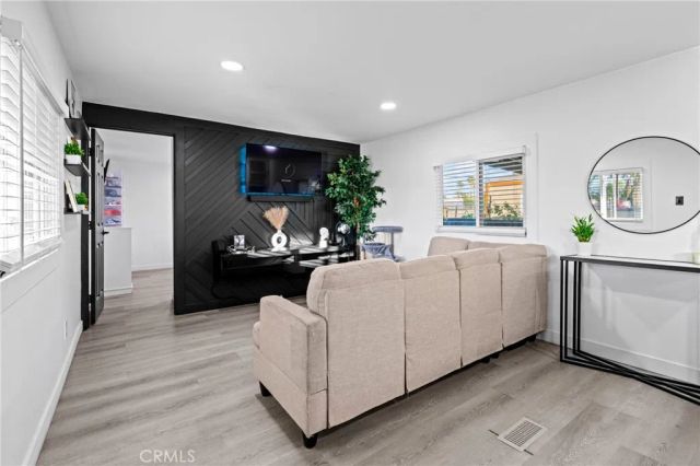 3825 Crestmore 475, Riverside, CA 92509