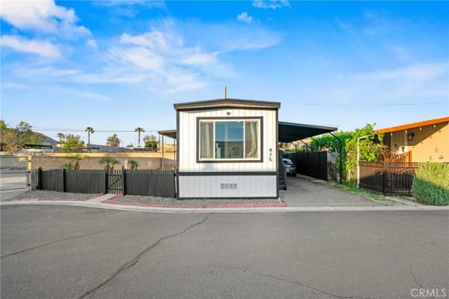 3825 Crestmore 475, Riverside, CA 92509