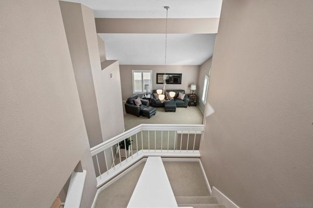 1091 La Tortuga, Vista, CA 92081