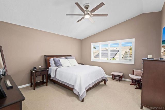 1091 La Tortuga, Vista, CA 92081