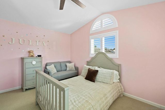 1091 La Tortuga, Vista, CA 92081