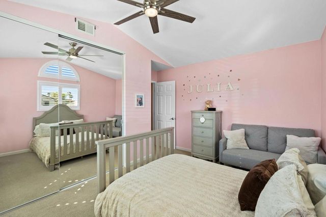 1091 La Tortuga, Vista, CA 92081