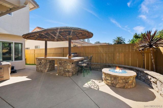 1091 La Tortuga, Vista, CA 92081