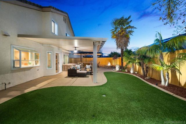 1091 La Tortuga, Vista, CA 92081