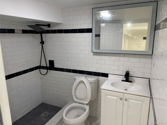 14415 226th Street, Laurelton, NY 11413