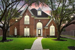 911 Old Valley Way, Houston, TX 77094