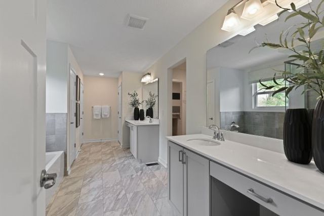 1004 Whistler Way, Adams Twp, PA 16046