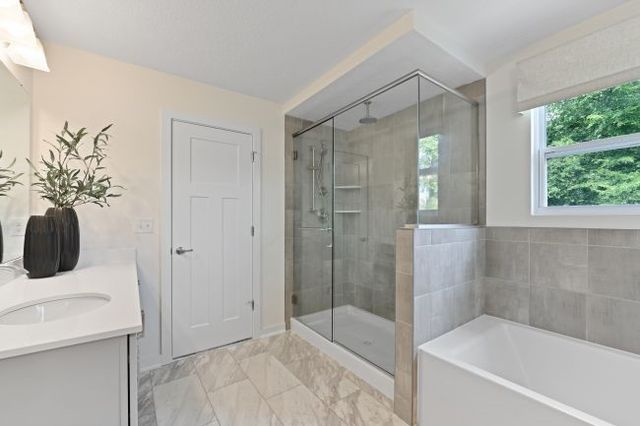 1004 Whistler Way, Adams Twp, PA 16046