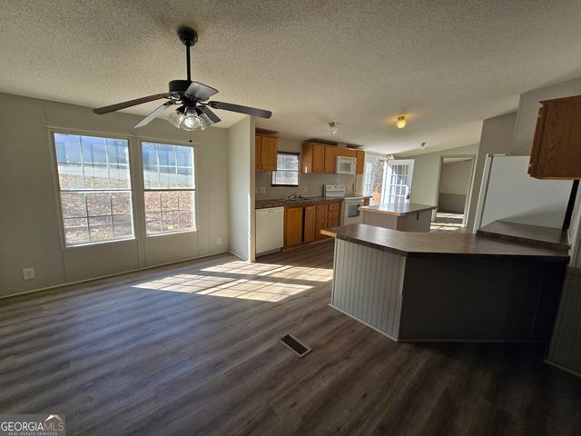 122 Puckett Road SE, Emerson, GA 30137