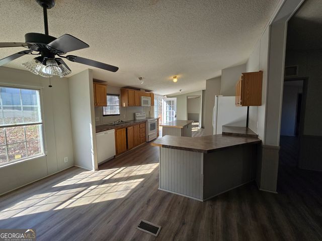 122 Puckett Road SE, Emerson, GA 30137