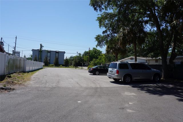 3021 W WATERS AVENUE, Tampa, FL 33614