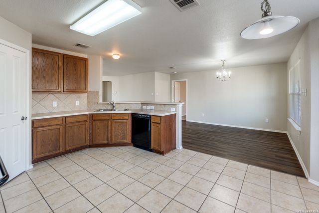 193 Corral Fence, Cibolo, TX 78108