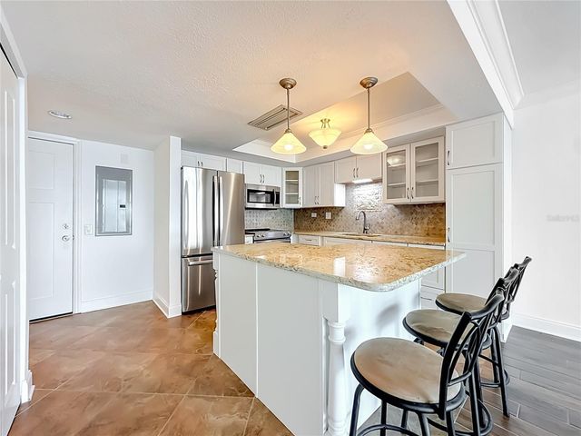450 TREASURE ISLAND CAUSEWAY 111, Treasure Island, FL 33706