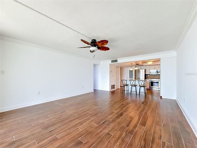 450 TREASURE ISLAND CAUSEWAY 111, Treasure Island, FL 33706