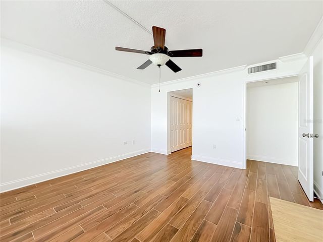 450 TREASURE ISLAND CAUSEWAY 111, Treasure Island, FL 33706