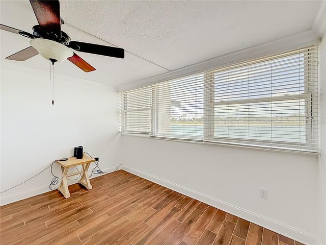 450 TREASURE ISLAND CAUSEWAY 111, Treasure Island, FL 33706