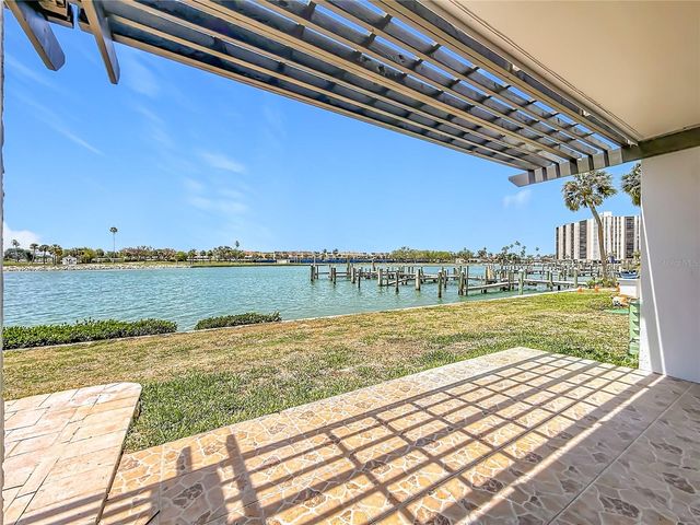 450 TREASURE ISLAND CAUSEWAY 111, Treasure Island, FL 33706