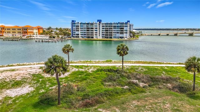450 TREASURE ISLAND CAUSEWAY 111, Treasure Island, FL 33706