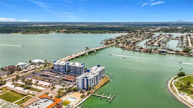 450 TREASURE ISLAND CAUSEWAY 111, Treasure Island, FL 33706