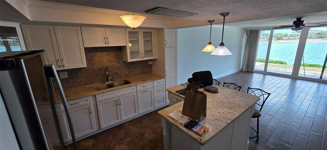 450 TREASURE ISLAND CAUSEWAY 111, Treasure Island, FL 33706