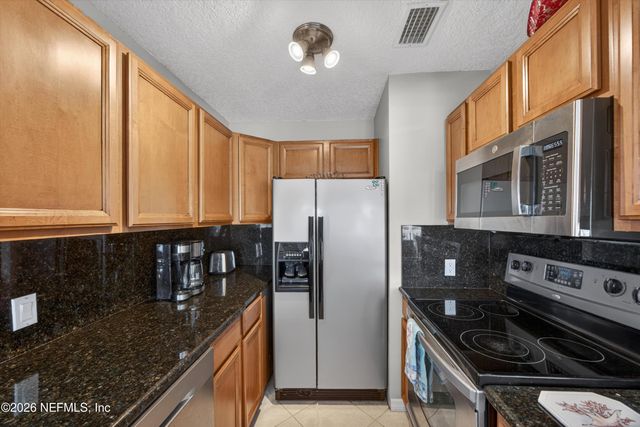 724 1ST Street 1-2, Jacksonville Beach, FL 32250