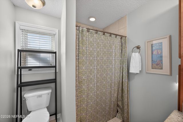 724 1ST Street 1-2, Jacksonville Beach, FL 32250