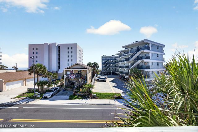 724 1ST Street 1-2, Jacksonville Beach, FL 32250