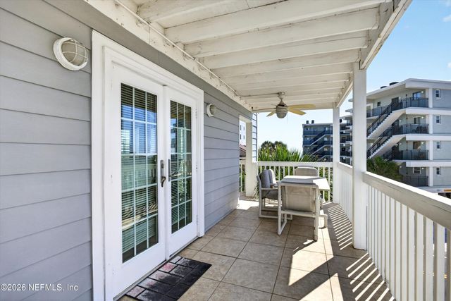 724 1ST Street 1-2, Jacksonville Beach, FL 32250