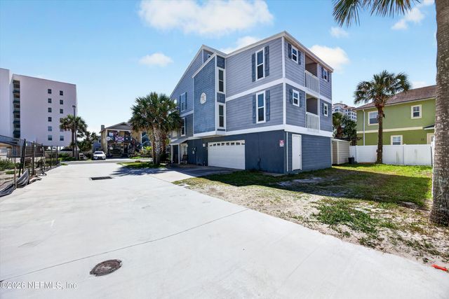 724 1ST Street 1-2, Jacksonville Beach, FL 32250