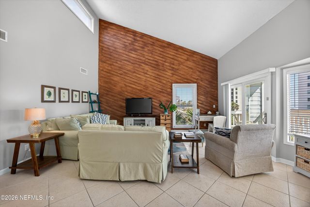 724 1ST Street 1-2, Jacksonville Beach, FL 32250