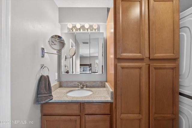 724 1ST Street 1-2, Jacksonville Beach, FL 32250