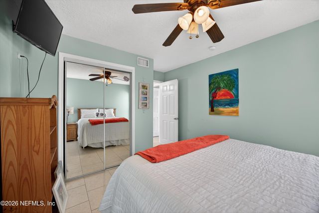 724 1ST Street 1-2, Jacksonville Beach, FL 32250